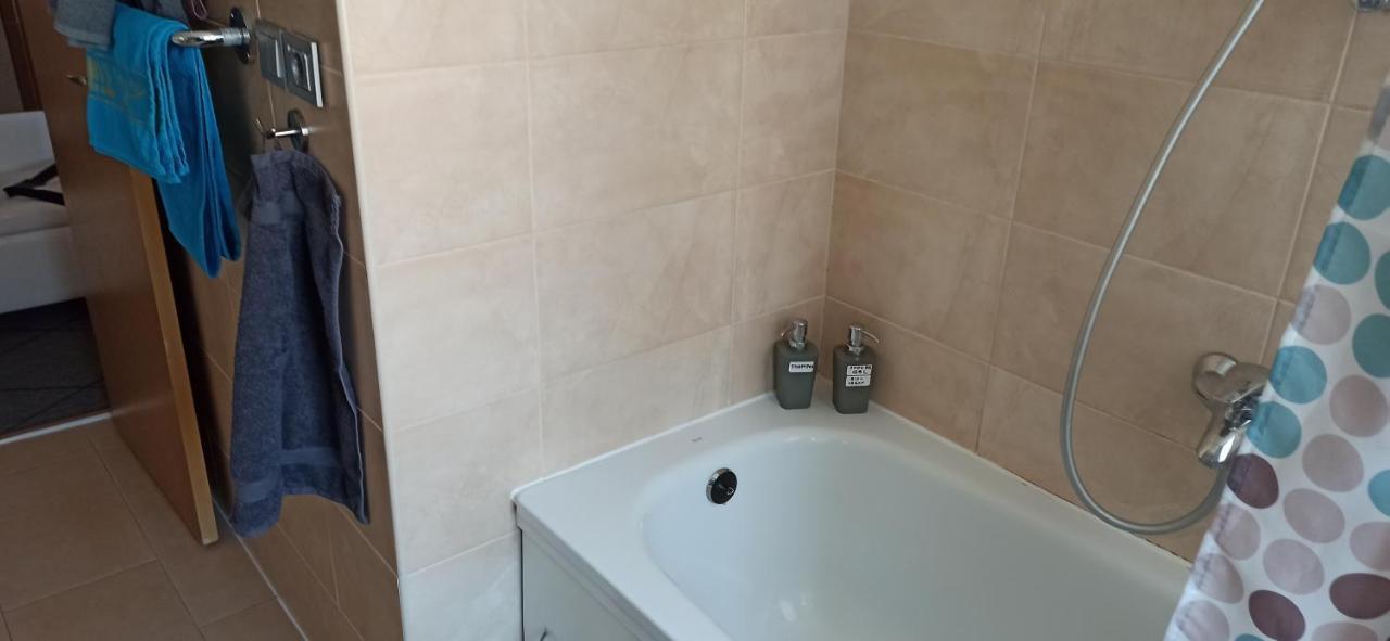 Cozy Telliskivi Apartment Near City Centre Tallinn Kültér fotó